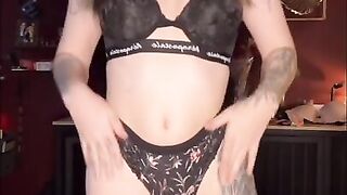 Bra and panty try on! I want to get fucked in all of them ????