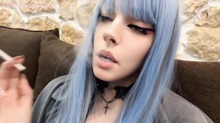 Alternative Cute Girl Smoking a cigarette (full vid on my 0nlyfans/ManyVids)