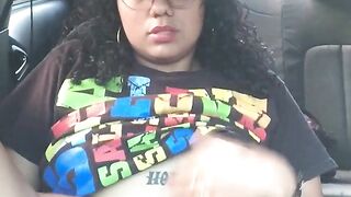 I show my tits to my brother-in-law sucking my dildo, I fuck my pussy in the car