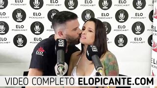 NYXX LE REGALA SU TANGA A ELO PODCAST