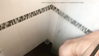 Lesbian Calls Her Roommate to the Shower and Wants to Fuck Her