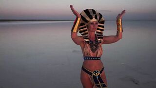 Walk seminaked by Elton-saltlake in Egypt dress-style