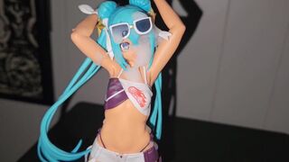 Miku's thick surprise