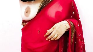 Desi bhabhi sexy in red saree