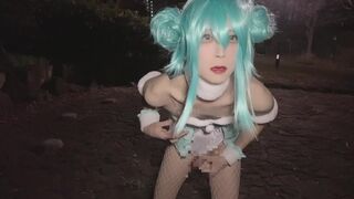 Japanese Cosplay Htsune miku 2