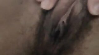 أح طبوني عطى الما بغا النيك - Arab horny pussy wants to be fucked