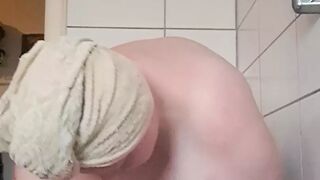 Big Tits in Shower