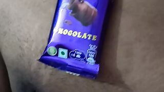 Bhabhi ki chut me chocolate