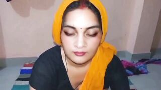 Indian Newly Married Girl Is Riding Her Husband's Cook, Best XXX Video of Newly Married Couple in Hindi Voice