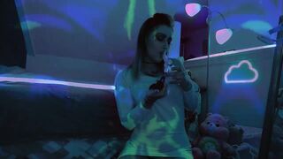 Sexy Hot Tweaker Slut Gets Spun Smoking 