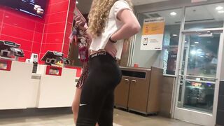 Candid Teen Ass in Nike Leggins