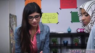 Arab foot worship BJ Lescrony's sons with Mia Khalifa