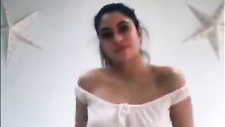 Braless Tik Tokers