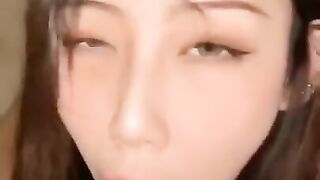 Hot Chinese Girl Suck her Boyfriend's Cock