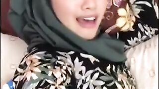 Horny Hijab  Orgasm Face Slowmotion Tiktok