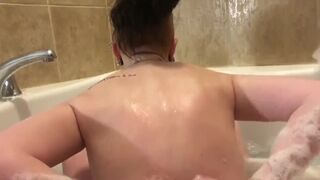 Quick Tease - behind the back Handjob in Hot Tub