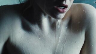 Emma Stone nude tits THE FAVOURITE nipples topless wet boobs