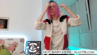 Sexy Twitch Streamers Show Ass and Dancing Twerk