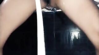 Indian girl bathroom fingering part 1