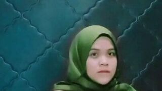 jilbab tiktok pamer toket