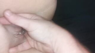 Cum Queen can't Handle a Finger Fuck and Squirts everywhere