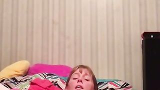 Sister squirt masturbate hidden on phone