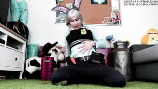 Judy's dressing down - Cosplay Trap