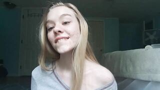 Sativa Skies Big sexy lips mouth fetish 2m