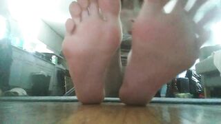 Sativa Skies, feet, soles blonde college girl soles 3 min