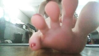 Sativa Skies, feet, soles blonde college girl soles 3 min