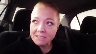 Masturbating in the car before my friend gets back! Watch me cum quickly!