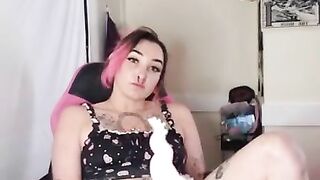 Split tongue alternative girl spits and fucks herself with large dildo