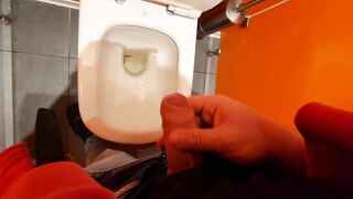 Guy CUMS in PUBLIC bathroom THERE ARE OTHER PEOPLE!