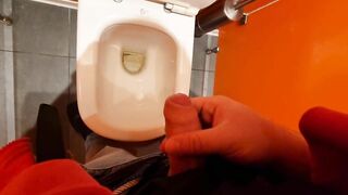 Guy CUMS in PUBLIC bathroom THERE ARE OTHER PEOPLE!