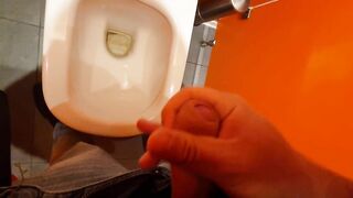 Guy CUMS in PUBLIC bathroom THERE ARE OTHER PEOPLE!