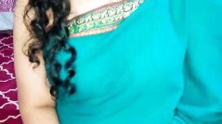 Green colour saree pe new married indian bhabhi hot video