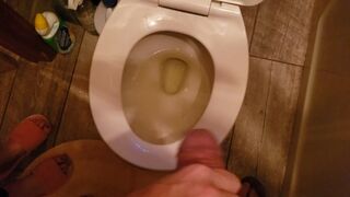 Never held a pissing cock before