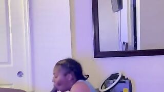 EBONY MOM SUCKED HER PERSONAL CHEF UNTIL HE COULDN'T GO NO MORE