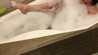 Take a bath with Goddess Mary! Link to other clips on my twitter