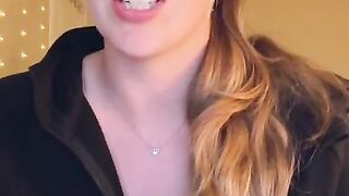 Cute Camgirl Professionally Rates Your Cock! POV