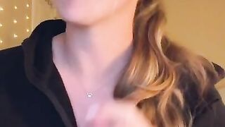 Cute Camgirl Professionally Rates Your Cock! POV