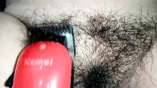 Trimming Pubic Hairs