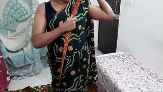 Desi Sexy Hot Cute Indian Bhabhi Wearing Dark Green Saree