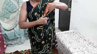 Desi Sexy Hot Cute Indian Bhabhi Wearing Dark Green Saree