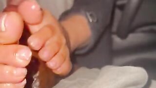 SKILLED FOOTJOB CUMSHOT