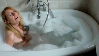 A  Simple Soak in the Bath for Beenie B with a little tease along the way