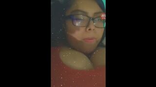 Latinaqueena1k Pussy and Tits Play