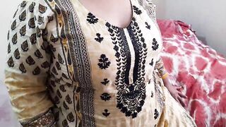 Tamil hot desi bhabhi fucked by stepbrother at home in Hindi audio - Huge Ass Fucked (Give something behind)