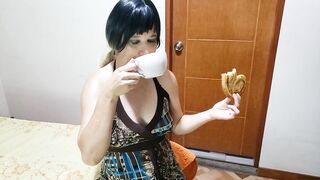 Sexy Girl Drinks Pee In A Cup While Eating A Cookie