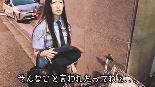 婦警お漏らし!?不審者に説教中、ガマン限界を超えてしまう女警察官ドラマ ｜おしがま,素人,日本人,無修正,おもらし,おしっこ,尿,野外,個撮,コスプレ,警察,美脚,手コキ,射精,フェラ失禁ぶっかけ顔射